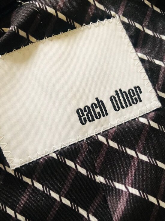 EACH OTHER Soft Fine Shimmer Striped Navy Velvet Blazer Jacket Size S - Picture 5 of 6